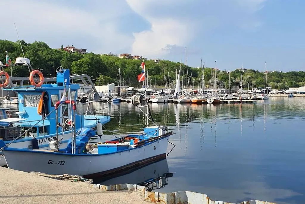 Ika Apartment Burgas
